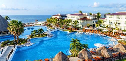 Palace-Resorts-at-Moon-Palace-Golf-and-Spa